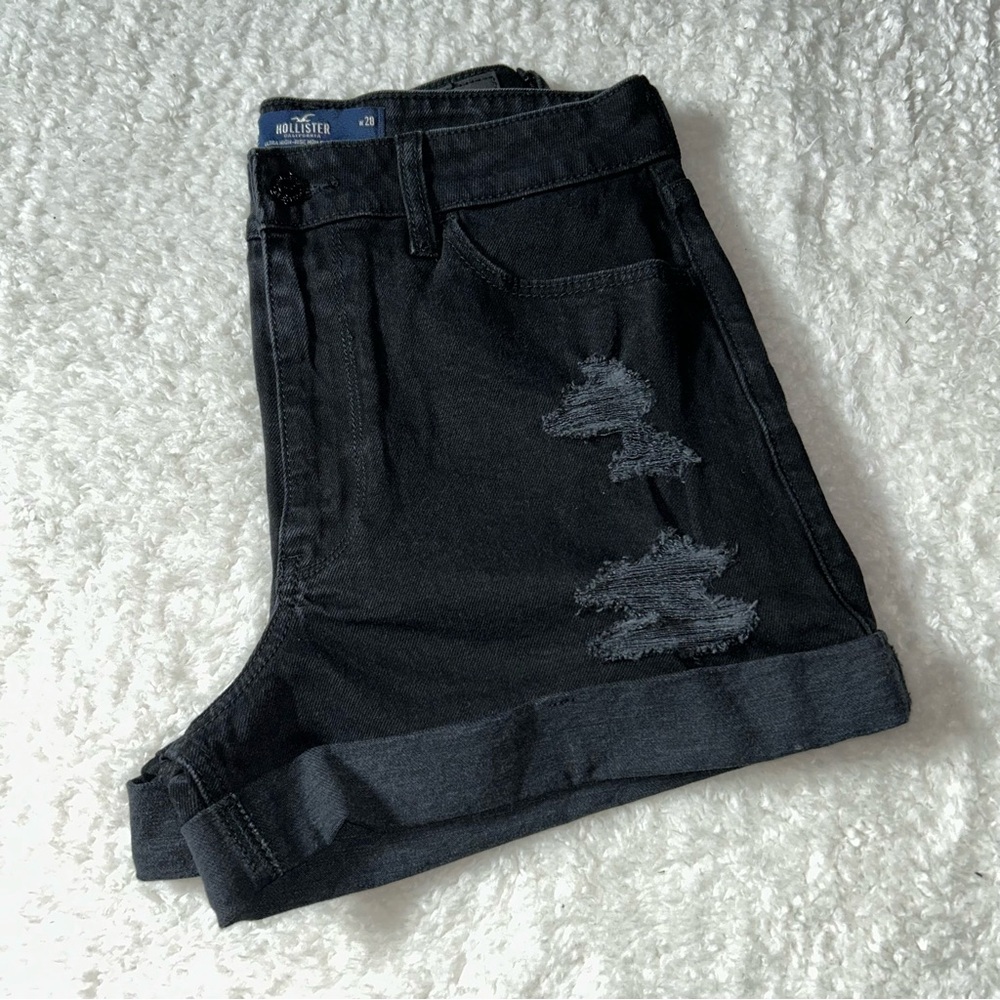 Hollister Ultra High Rise Mom Shorts Size 7
